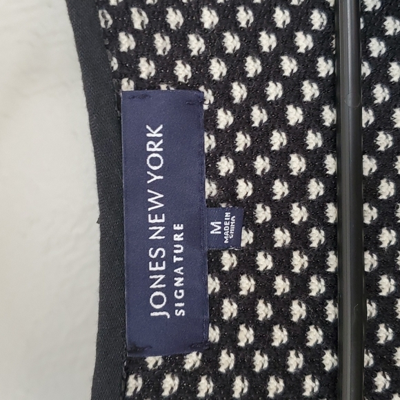 Black and white knit zip up cardigan - Picture 2 of 8